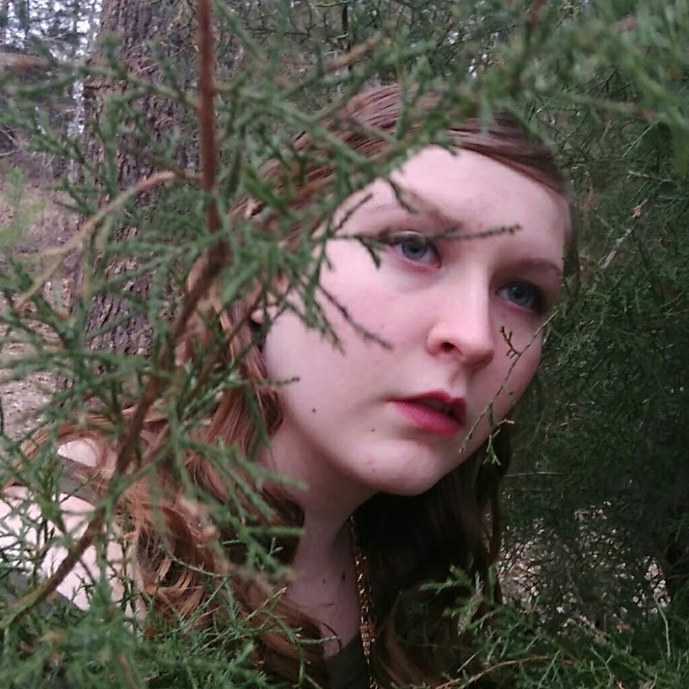 Meet your Posher, Cassandra